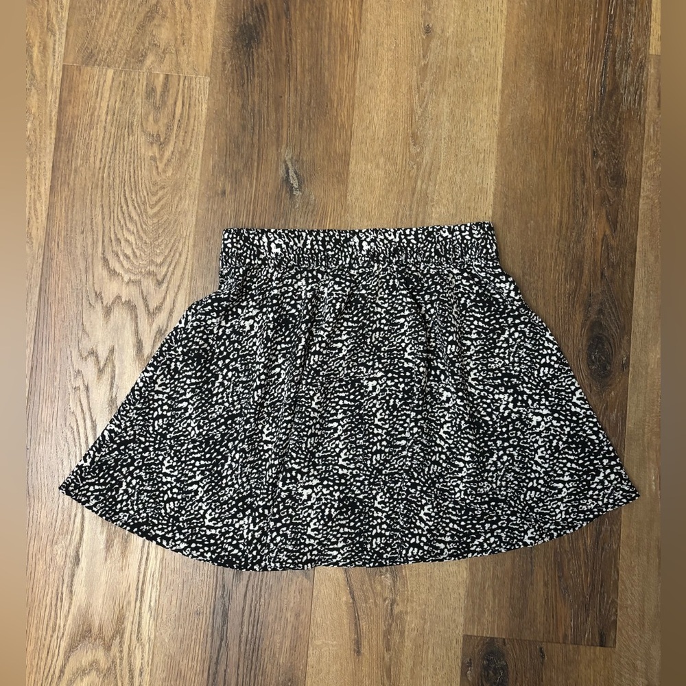 Vero Moda Black and White Skater Skirt